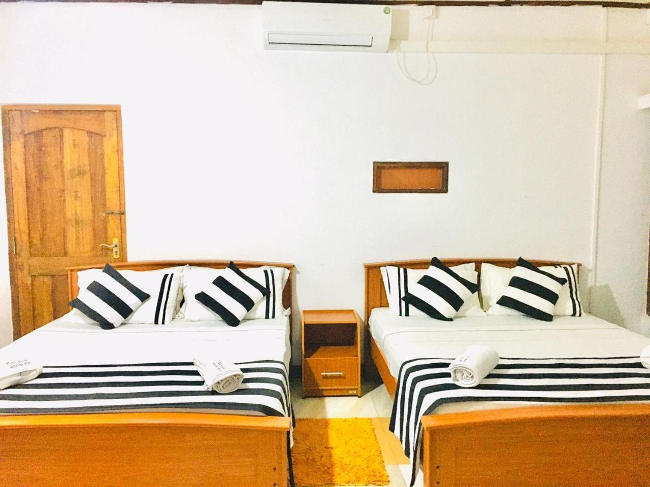 אנוראדפורה Aura City Hostel מראה חיצוני תמונה