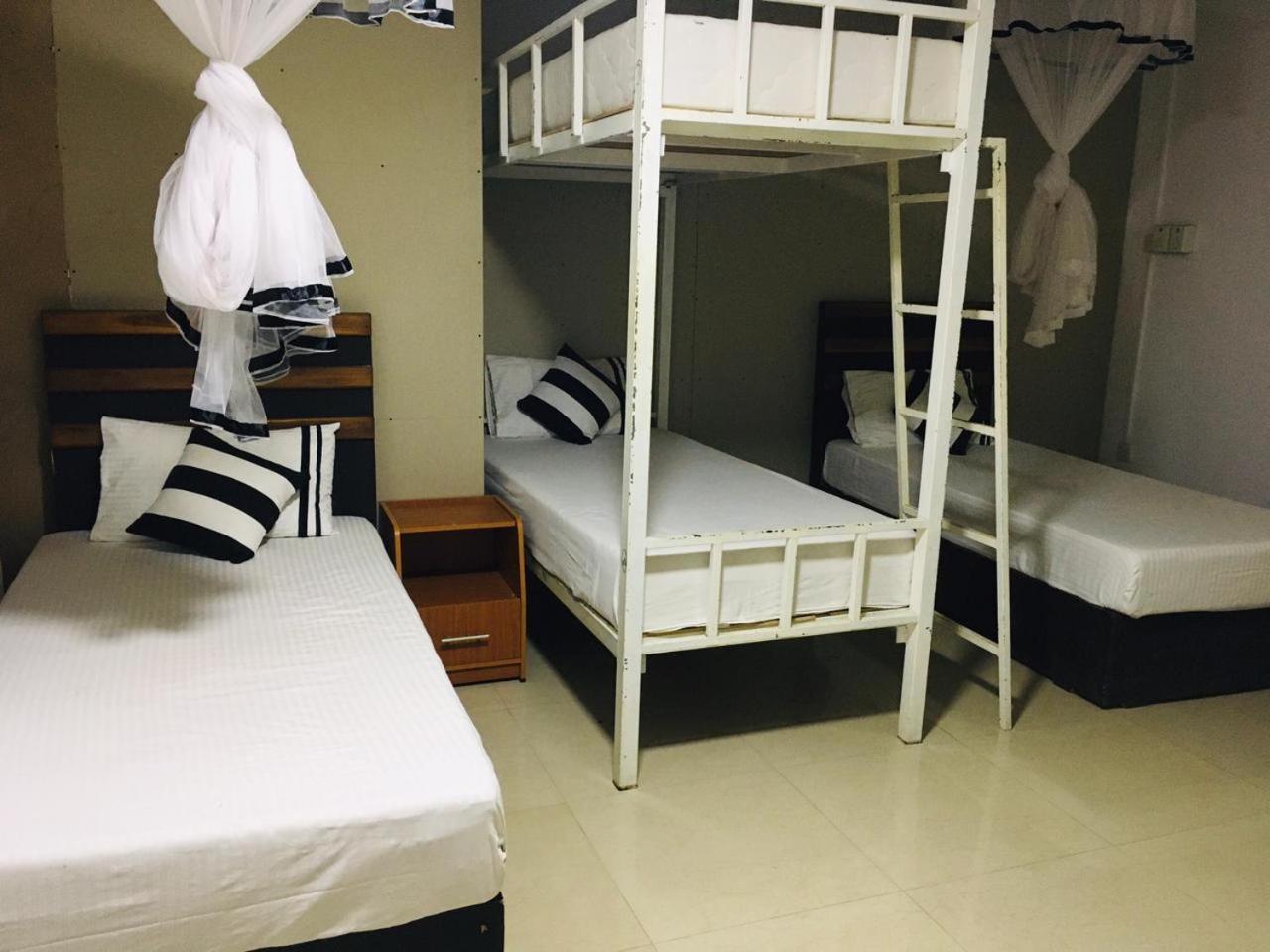 אנוראדפורה Aura City Hostel מראה חיצוני תמונה