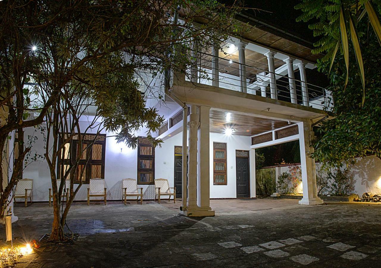אנוראדפורה Aura City Hostel מראה חיצוני תמונה